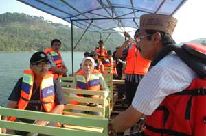 Wahana Wisata Mercusii Arung Serayu Diresmikan item-thumbnail