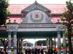 Peringatan berdirinya Keraton Yogyakarta digelar di TMII item-thumbnail