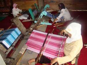Disiapkan, Rp 400 Juta Subsidi UKM item-thumbnail