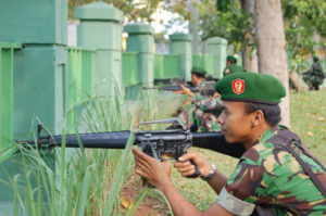 Korem 051/Wijayakarta Bekali Bela Diri Militer item-thumbnail