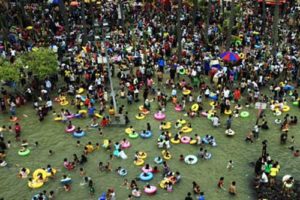 Pantai Ancol Harus Dikembalikan Jadi Ruang Publik item-thumbnail