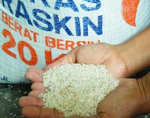 Bupati Garut Tidak Responsif Soal Raskin item-thumbnail