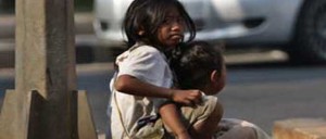Jutaan Anak Telantar Butuh Perhatian item-thumbnail
