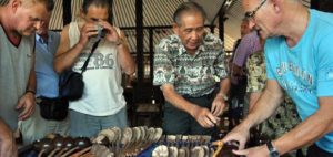 Wisatawan Belanda Nostalgia Ke Purbalingga item-thumbnail