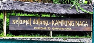 Tradisi Daya Tarik Kampung Naga item-thumbnail