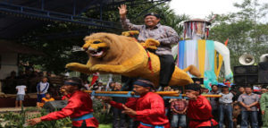 Heryawan: Seni Sunda tak Bakal Punah item-thumbnail