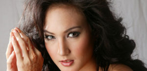 Nadine Chandrawinata Mulai Urus Rambut item-thumbnail