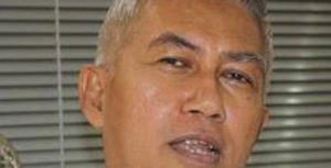 Konspirasi Informasi dalam Politik dan Hukum item-thumbnail