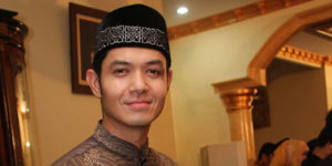 Dude Harlino Galang Dana Korban Gaza item-thumbnail