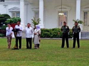 Inilah Susunan 34 Menteri Kabinet Kerja Jokowi-JK item-thumbnail