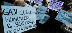 Guru Honorer Dapat Upah Minimum item-thumbnail