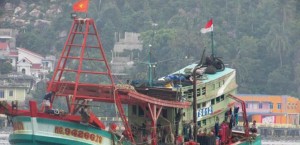 Jokowi: Kapal Pencuri Ikan Tenggelamkan Saja item-thumbnail