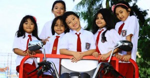 Mengejar Rating, TV Abaikan Pendidikan Anak item-thumbnail