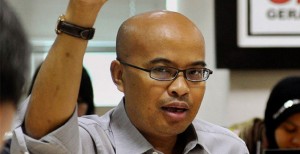 Desmond : SBY Biang Kerok Konstitusi ? item-thumbnail