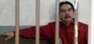 PK Berkali-kali Mengambangkan Kepastian Hukum item-thumbnail