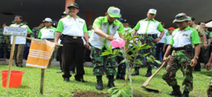 Penanaman Pohon Memperingati Hari Juang Kartika di Kebumen item-thumbnail