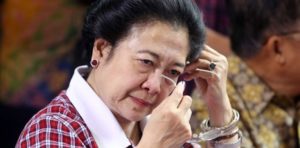 Menyambut Hut PDIP Mega Menangis, Ada Apa ? item-thumbnail