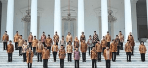Perlu, Jokowi Evaluasi Para Pembantunya item-thumbnail