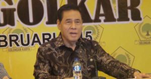 Menkumham: Tidak Ada Perpres Soal Partai Golkar item-thumbnail