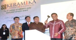 Industri Keramik Nasional Didukung Ketersediaan Bahan Baku item-thumbnail