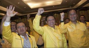 Disahkan Mahkamah Partai Golkar, Kubu Agung Laksono Daftarkan Kepengurusan ke Kemenkumham item-thumbnail