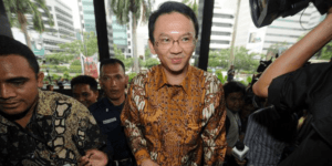 Kisruh Ahok vs DPRD DKI Jadikan Sebuah Potret Pembenahan item-thumbnail