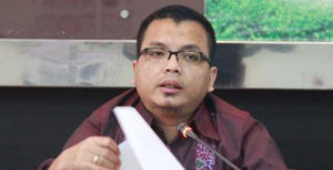 Prof Denny Indrayana Resmi Sebagai Tersangka item-thumbnail