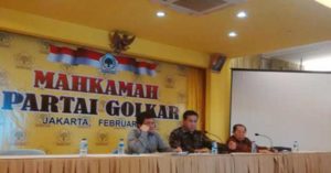 Sidang Mahkamah Partai Golkar Buang-buang Waktu Kubu Aburizal Bakrie item-thumbnail