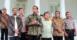 Hari ini Pimpinan DPR Rapat Konsultasi dengan Jokowi item-thumbnail