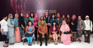 Menperin Resmikan Fashion Show Songket item-thumbnail