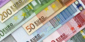 Laju Rupiah Positif Terdorong Euro item-thumbnail