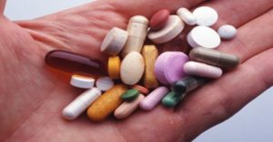 Indonesia Masih Impor 90 % Bahan Baku Obat item-thumbnail