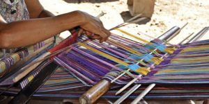 Pewarna Alami Jadi Penguat “Brand” Tenun Indonesia item-thumbnail
