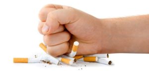 Menperin Saleh Husin Didesak Cabut Permen Tentang Industri Rokok item-thumbnail