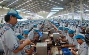 Satu per Satu Industri Tumbang item-thumbnail