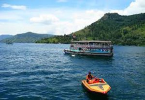 Perkuat Konektivitas ke Danau Toba item-thumbnail