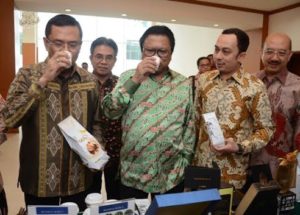 Menteri Saleh Ajak Beli Kopi Khas Daerah Saat “Travelling” item-thumbnail