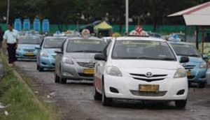 Tarif Taksi Turun Rp 500 per Km item-thumbnail