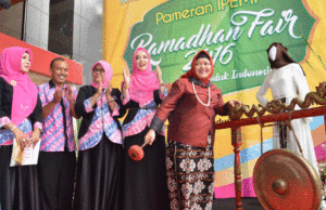 Kemenperin Pacu Penumbuhan IKM Fesyen item-thumbnail