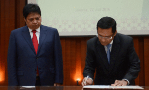 Menperin Airlangga Hartarto: Dorong Pendidikan Vokasi item-thumbnail