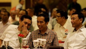 Saleh Husin dan Yuddy Ditendang, Wiranto Jadi Menko Polhukam item-thumbnail