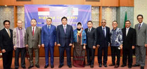 Indonesia-Aljazair Sepakat Jalin Kerja Sama Industri item-thumbnail
