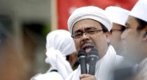 Habib Rizieq Pernah Singgung Ulama yang Nipu Pakai Ayat Alquran item-thumbnail