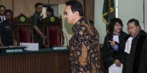 Ahok: Jaksa Koq Mengajari Orang Melanggar UU Pilkada? item-thumbnail