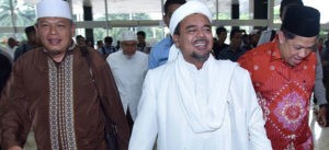 Pemrov NTB Larang FPI Gunakan Masjid Islamic Center item-thumbnail