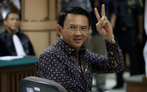 Kasus Ahok, Kental Kepentingan Politik Pilkada DKI Jakarta item-thumbnail