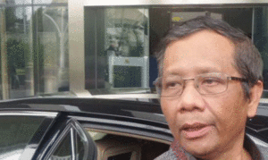 Mahfud: Segera Pidanakan Pengusul Hak Angket KPK item-thumbnail