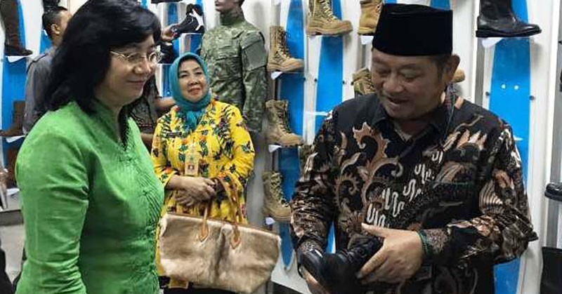 Kemenperin Revitalisasi Sentra IKM Tanggulangin item-thumbnail