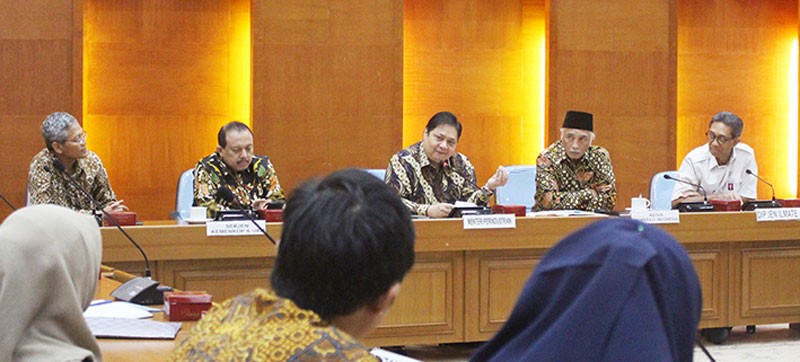 Menperin Dukung Peran Koperasi Bangun IKM dan Pemerataan Ekonomi item-thumbnail