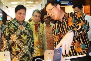 Impor Ponsel Turun Drastis, Produksi Nasional Tembus 60 Juta Unit item-thumbnail